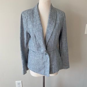 Cabi grey blazer closure on buttons